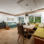 Luxus Living 9 Apartamento *